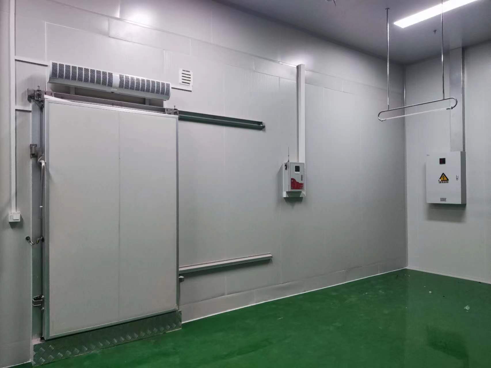 上海瀚冰制冷承建嘉興食品冷庫項(xiàng)目順利竣工(圖4)